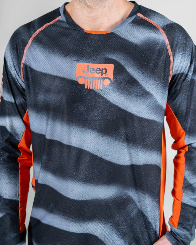 Rashguard Racing JEEP® x MAJA® Trail Rated - Imagen 4