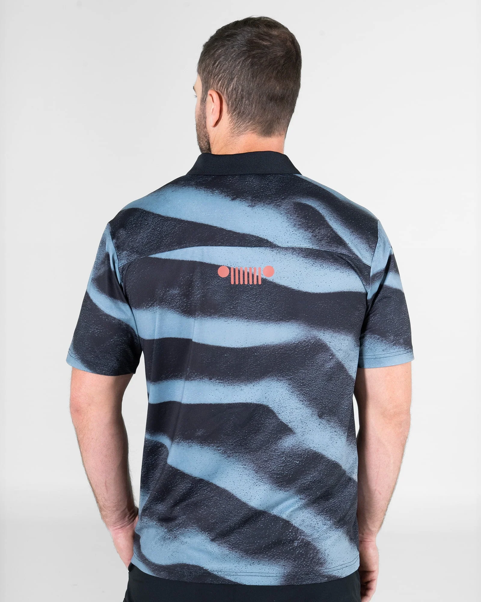 Polo Dri Fit JEEP® x MAJA® Jeepster - Imagen 3