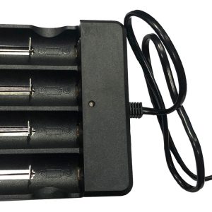 Cargador Genérico Para 4 Baterias Gran Aventura